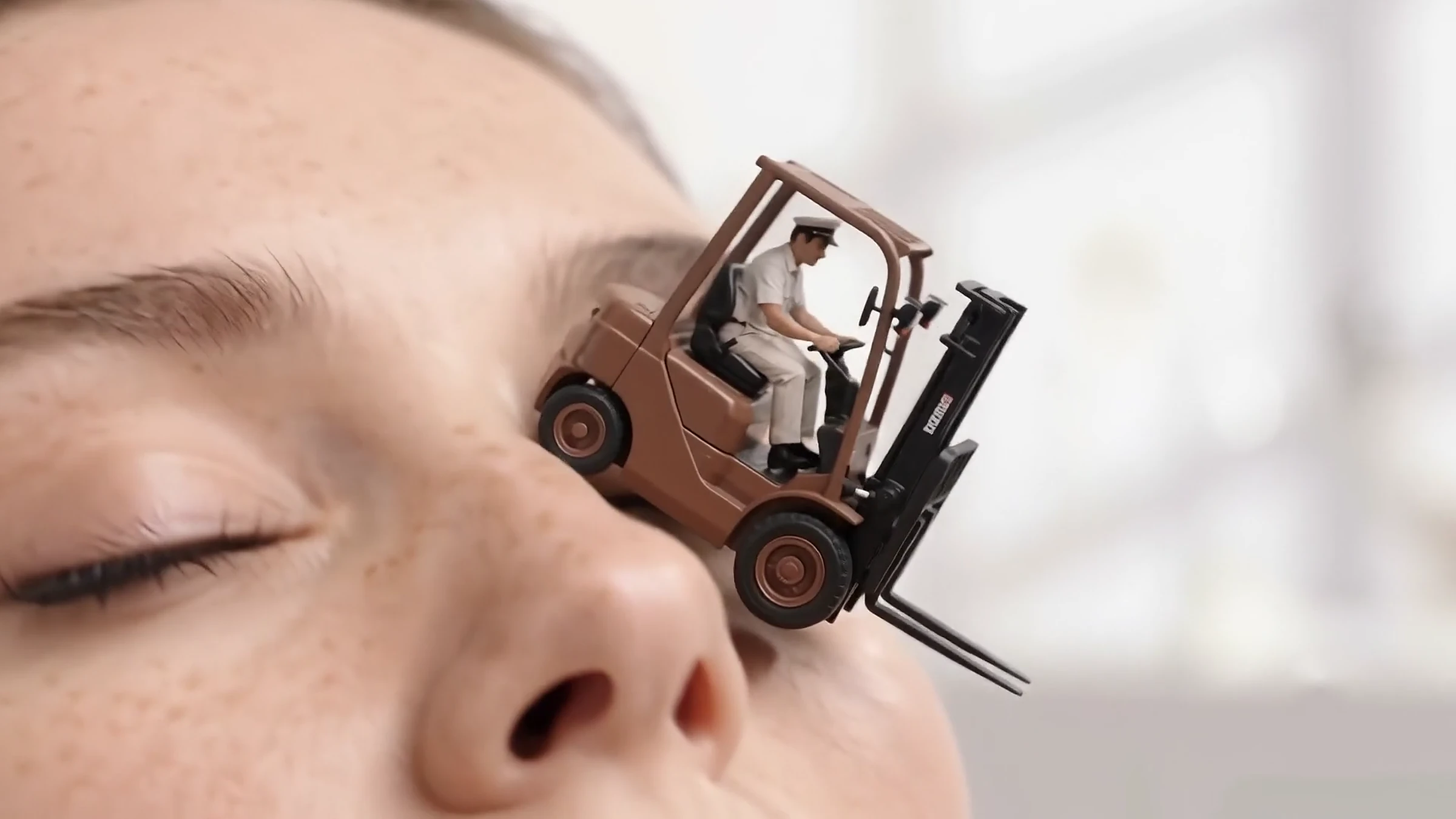 The forklift driving down towards the eye
